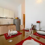 Vala - With Boat Mooring Apartman