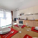 Vala - With Boat Mooring Apartman