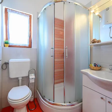 Vala - With Boat Mooring