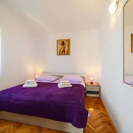 Vala - With Boat Mooring * Žaborić