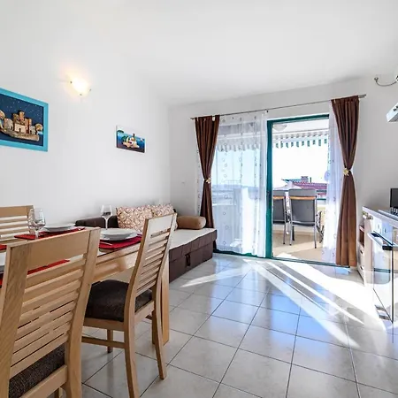 Vala - With Boat Mooring Apartament *
