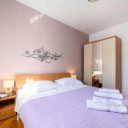 Vala - With Boat Mooring Apartment *