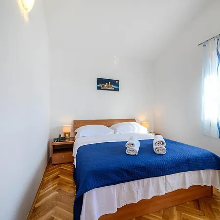 Vala - With Boat Mooring Apartment Zaboric