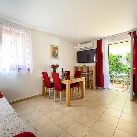 Vala - With Boat Mooring *