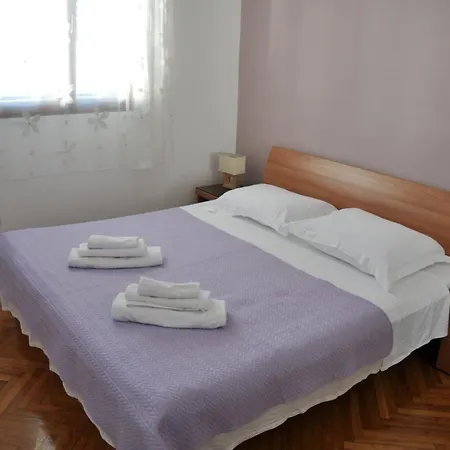 Apartment Vala - With Boat Mooring