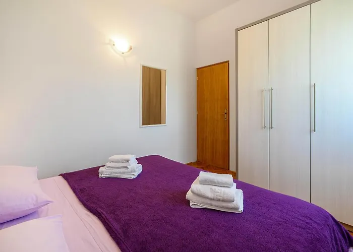 Vala - With Boat Mooring Zaboric