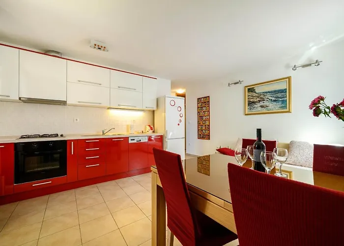 Appartement Vala - With Boat Mooring