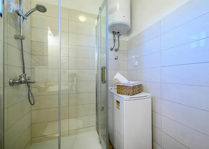 Vala - With Boat Mooring Zaboric