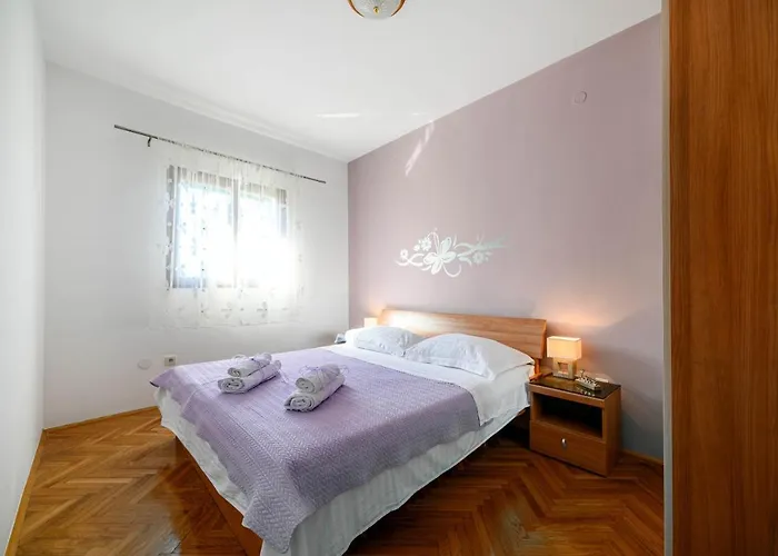 Vala - With Boat Mooring