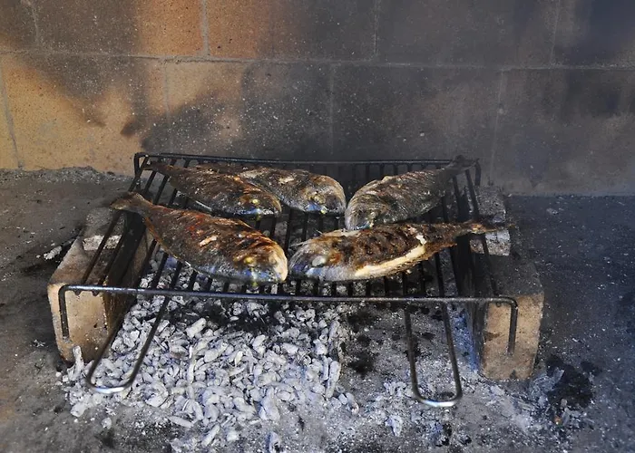 Vala - With Boat Mooring דירה